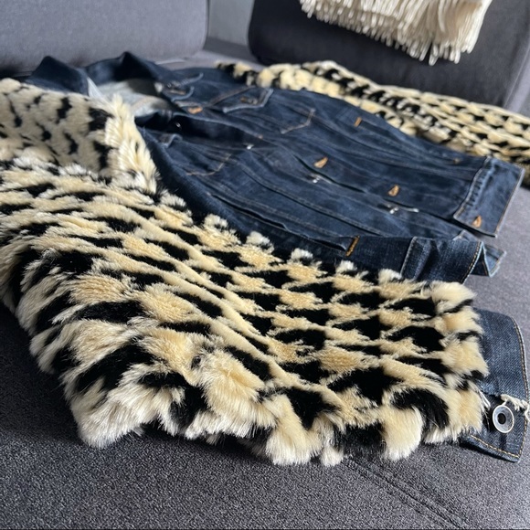 Gap Repurposed denim jacket with Faux Fur Check - Picture 11 of 11
